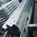 Металлические барьерные дорожные ограждения